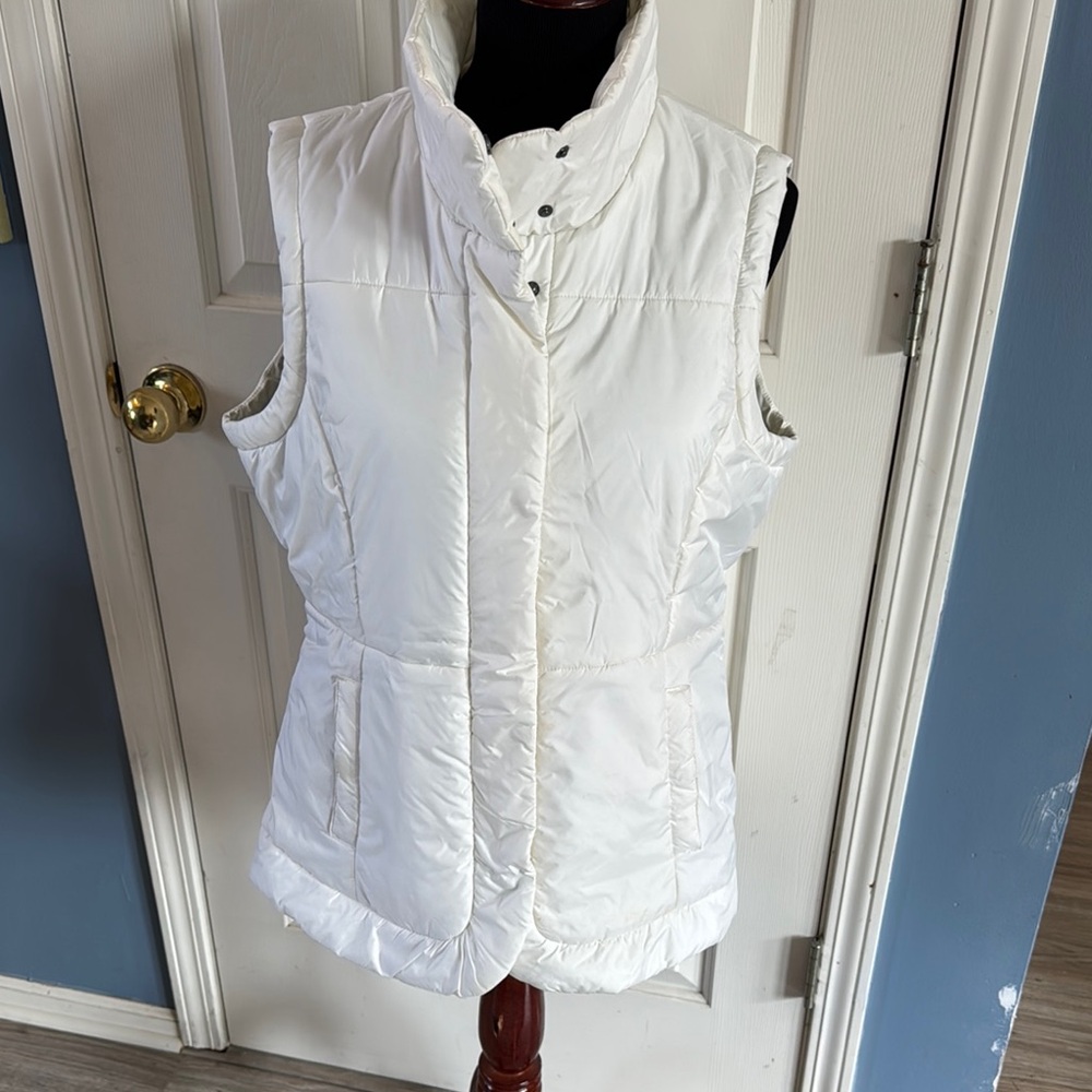 New York & Company White Quilted Vest